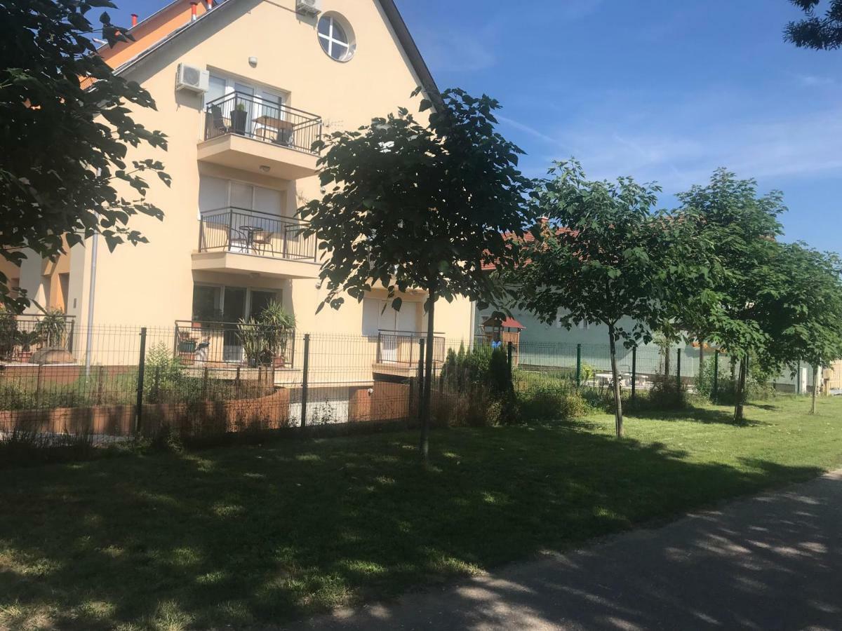 Tommy Apartman 2.0 Hajduszoboszlo Ngoại thất bức ảnh